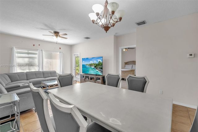 4266 SW 10th Place, Deerfield Beach, FL 33442