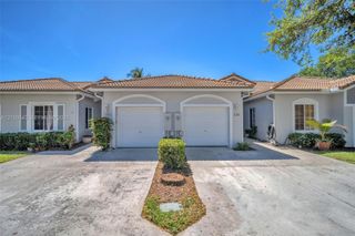 4266 SW 10th Place, Deerfield Beach, FL 33442
