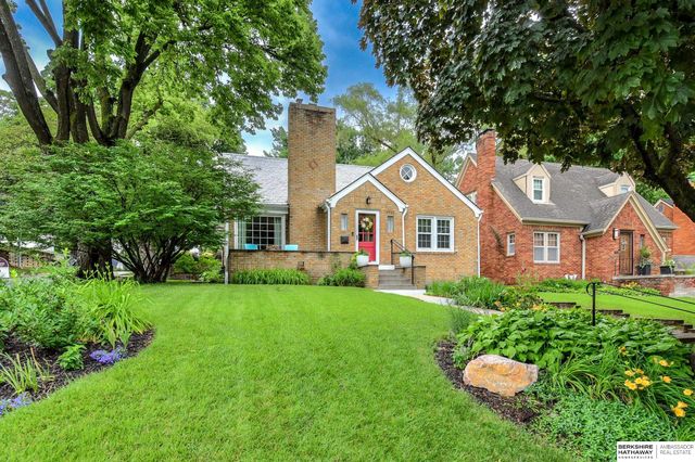 1721 N 49th Street, Omaha, NE 68104