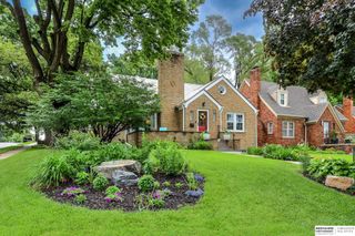 1721 N 49th Street, Omaha, NE 68104