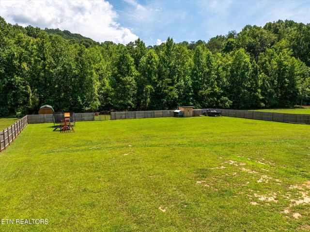 1440 Belltown Rd, Tellico Plains, TN 37385
