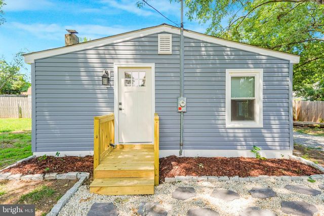 227 DALE DR, Colonial Beach, VA 22443