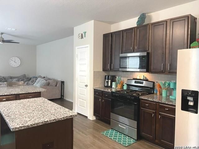 13511 Eden, St Hedwig, TX 78152