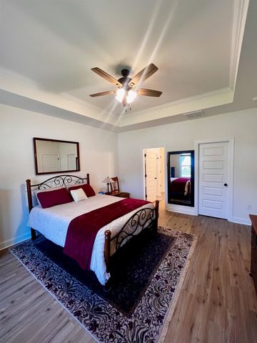 386 Long Meadow Dr., Loris, SC 29569