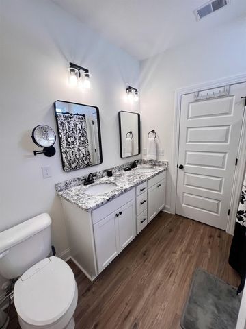 386 Long Meadow Dr., Loris, SC 29569