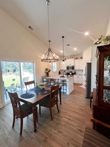 386 Long Meadow Dr., Loris, SC 29569