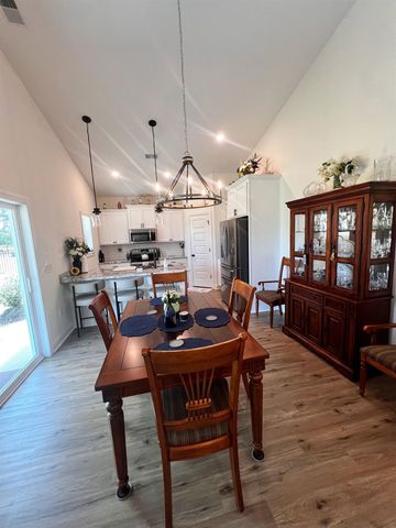 386 Long Meadow Dr., Loris, SC 29569