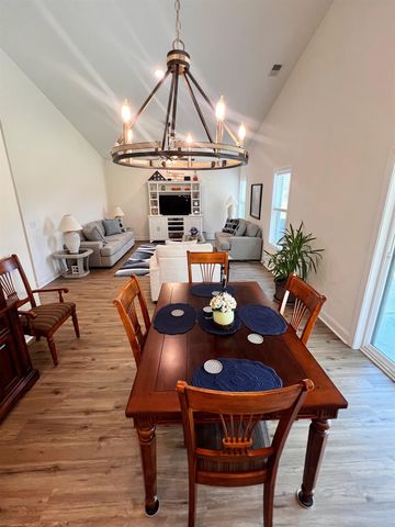 386 Long Meadow Dr., Loris, SC 29569