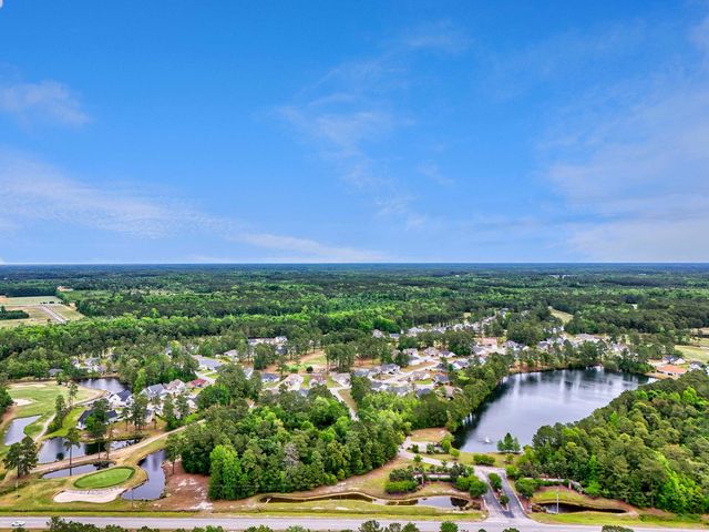386 Long Meadow Dr., Loris, SC 29569
