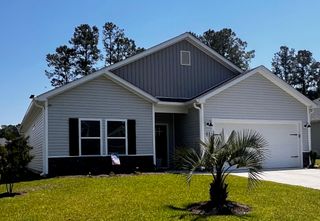 386 Long Meadow Dr., Loris, SC 29569