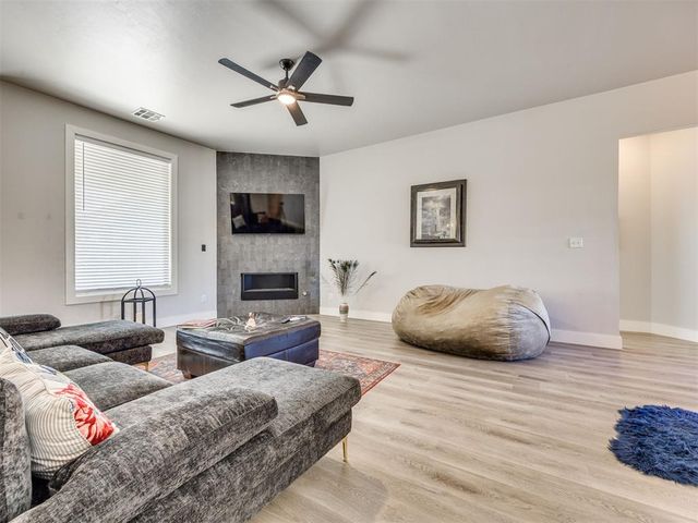 1412 NW 17th Place, Newcastle, OK 73065