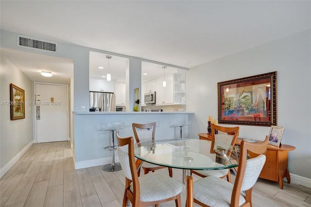 6301 N University Drive 302, Tamarac, FL 33321