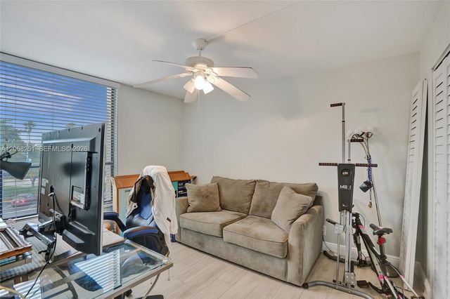 6301 N University Drive 302, Tamarac, FL 33321
