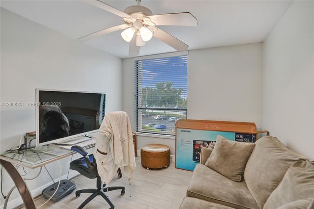 6301 N University Drive 302, Tamarac, FL 33321