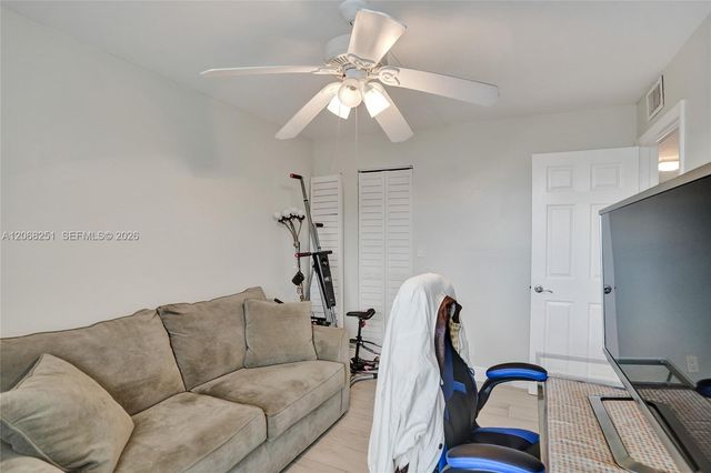 6301 N University Drive 302, Tamarac, FL 33321