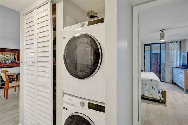 6301 N University Drive 302, Tamarac, FL 33321