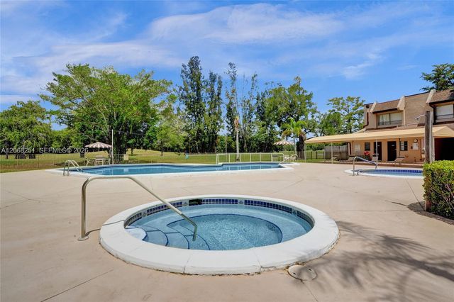 6301 N University Drive 302, Tamarac, FL 33321