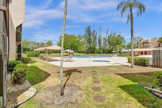 6301 N University Drive 302, Tamarac, FL 33321
