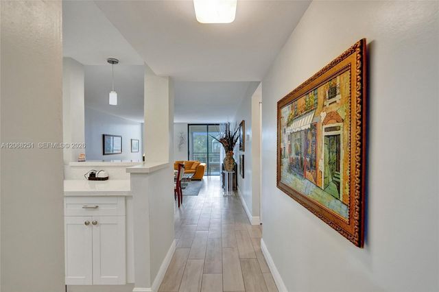 6301 N University Drive 302, Tamarac, FL 33321