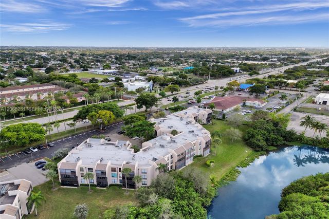6301 N University Drive 302, Tamarac, FL 33321
