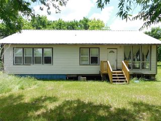 504 NE 7th Street, Hubbard, TX 76648