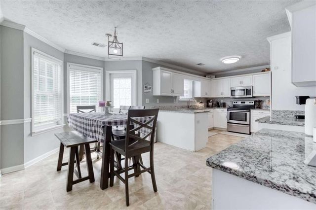 473 Bradford Place Lane, Loganville, GA 30052