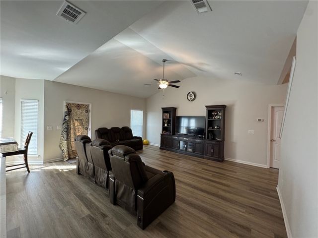 279 Chestnut Drive, Brunswick, GA 31523