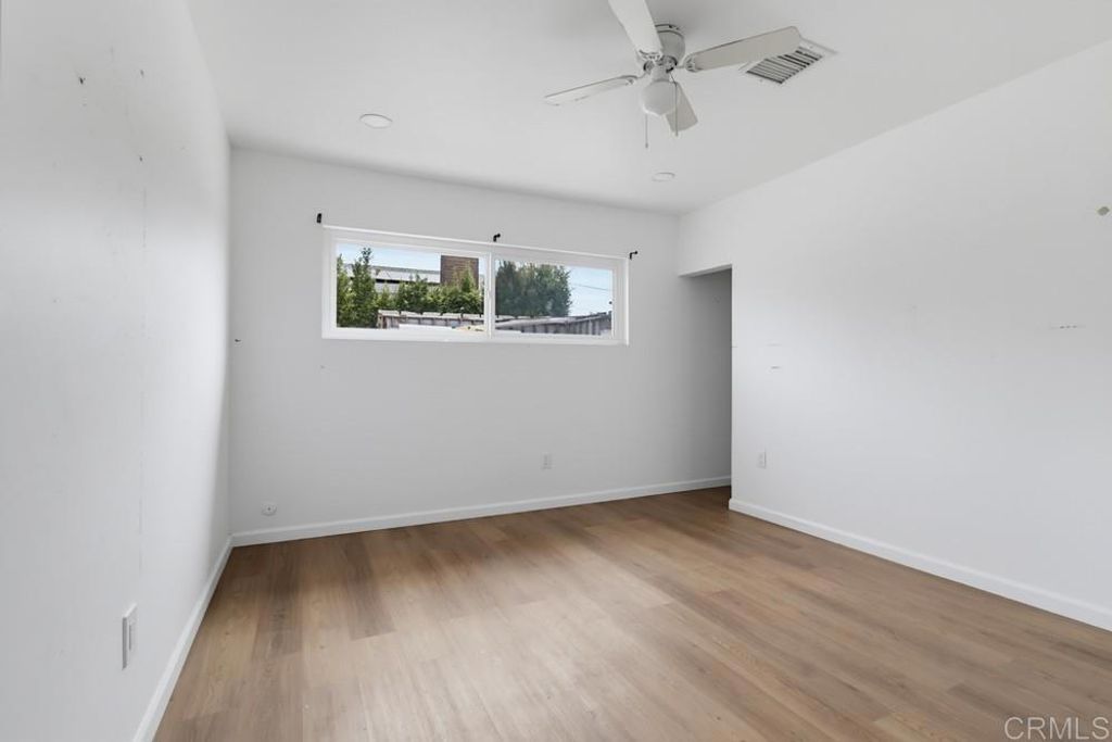 Image 12 of property listing at 2585 Deauville Street, San Diego, CA 92139