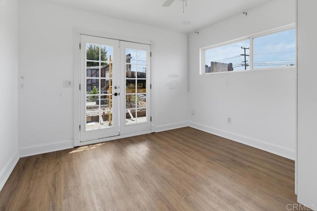 Image 14 of property listing at 2585 Deauville Street, San Diego, CA 92139