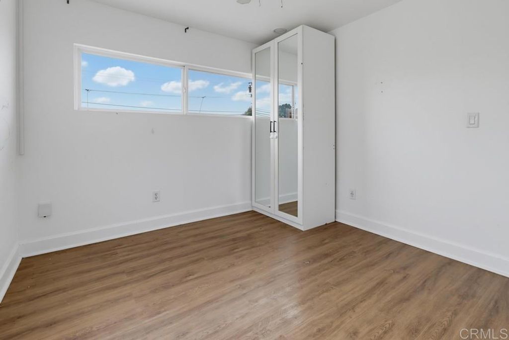 Image 15 of property listing at 2585 Deauville Street, San Diego, CA 92139