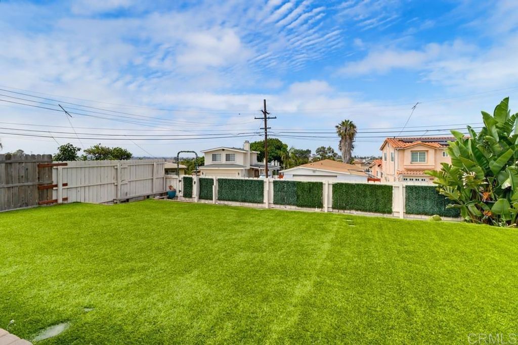 Image 2 of property listing at 2585 Deauville Street, San Diego, CA 92139