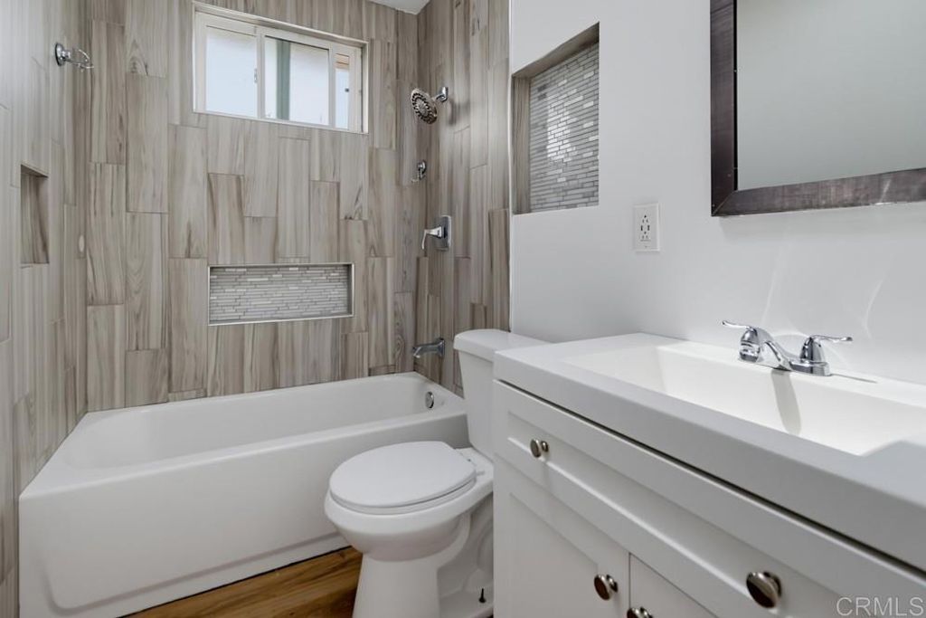 Image 22 of property listing at 2585 Deauville Street, San Diego, CA 92139