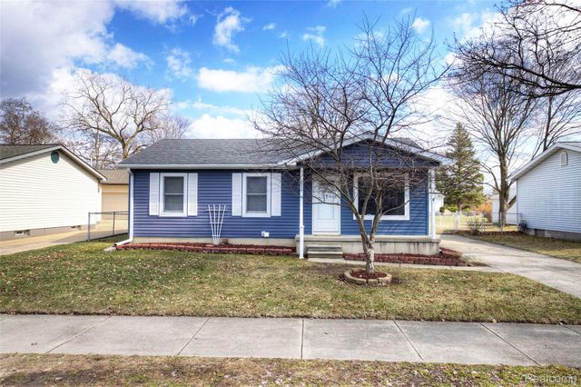 1817 S Pasadena Avenue, York Charter Township, MI 48198