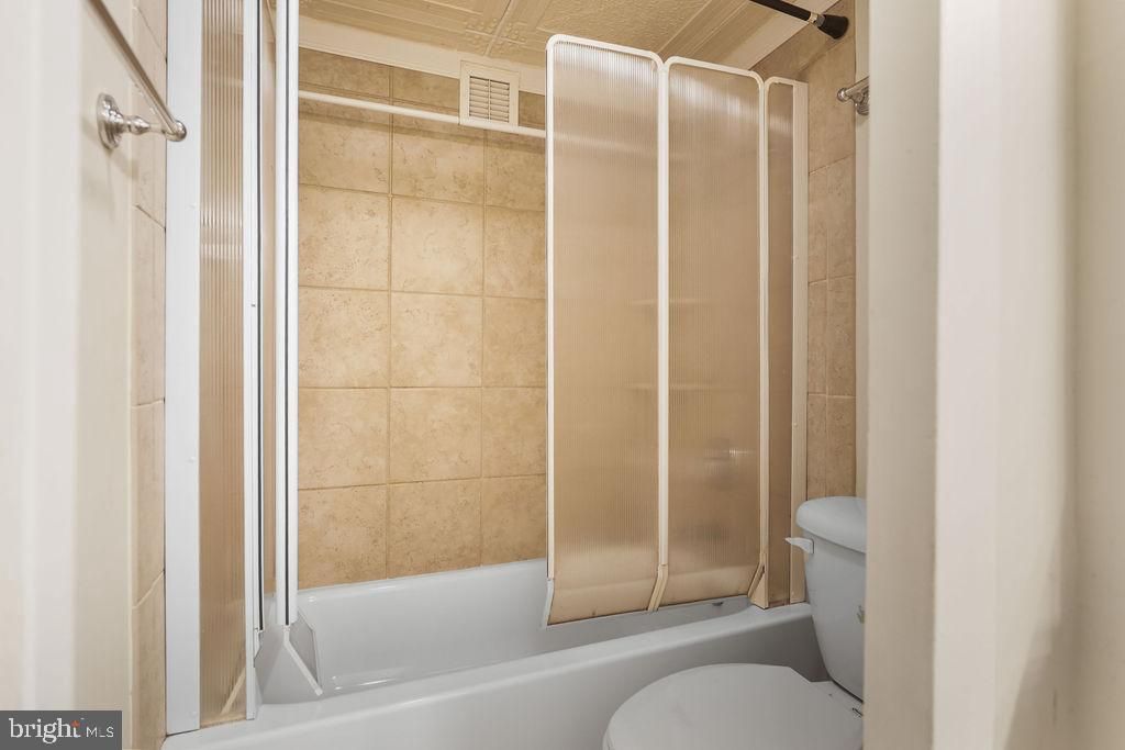 2500 N VAN DORN ST #517, Alexandria, VA 22302