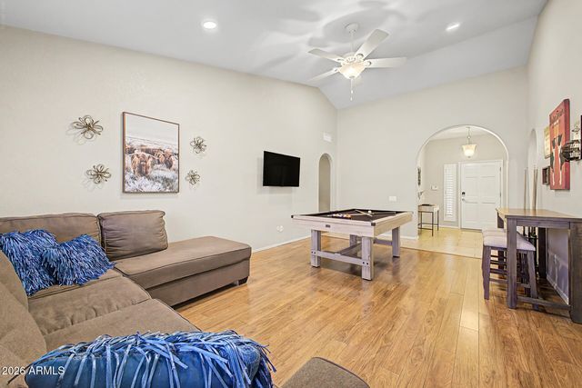 4032 E ROSEMONTE Drive, Phoenix, AZ 85050