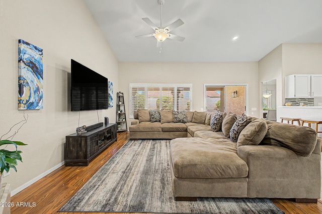 4032 E ROSEMONTE Drive, Phoenix, AZ 85050