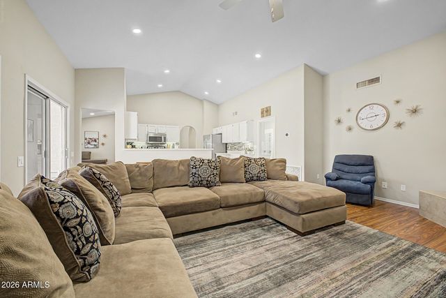 4032 E ROSEMONTE Drive, Phoenix, AZ 85050