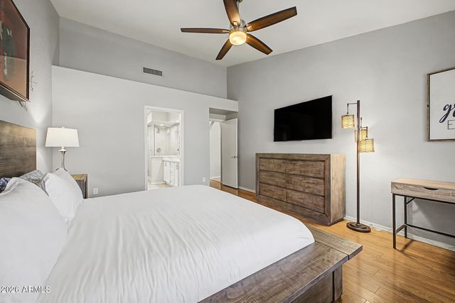 4032 E ROSEMONTE Drive, Phoenix, AZ 85050