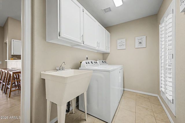 4032 E ROSEMONTE Drive, Phoenix, AZ 85050