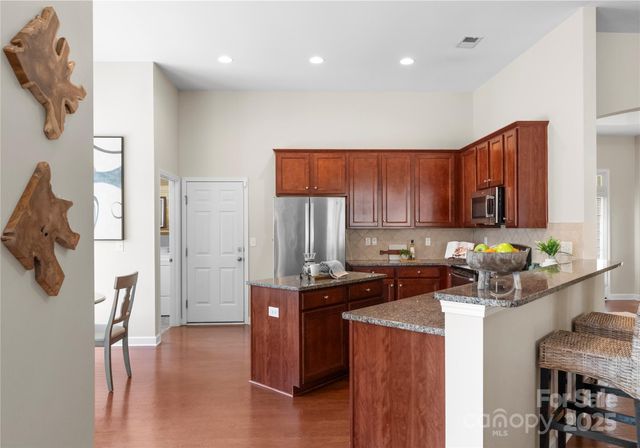 11624 Dunham Drive, Matthews, NC 28105