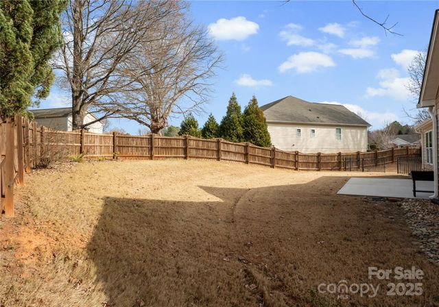 11624 Dunham Drive, Matthews, NC 28105