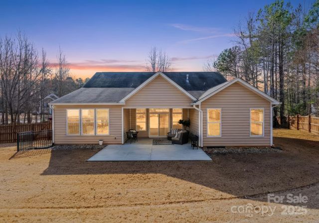 11624 Dunham Drive, Matthews, NC 28105