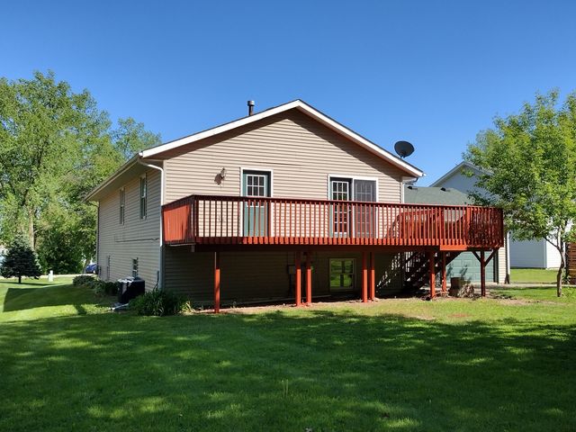 1127 Candlewick Drive NW, Poplar Grove, IL 61065