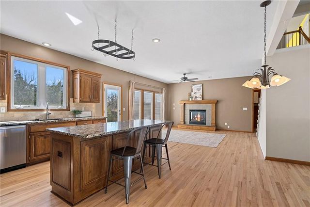 5735 Cottonwood Street, Shawnee, KS 66216