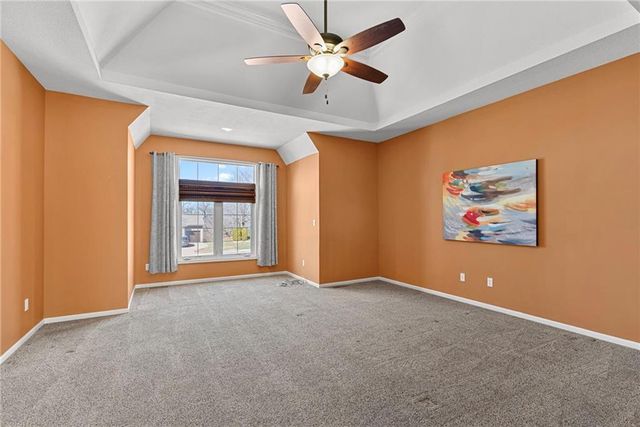 5735 Cottonwood Street, Shawnee, KS 66216