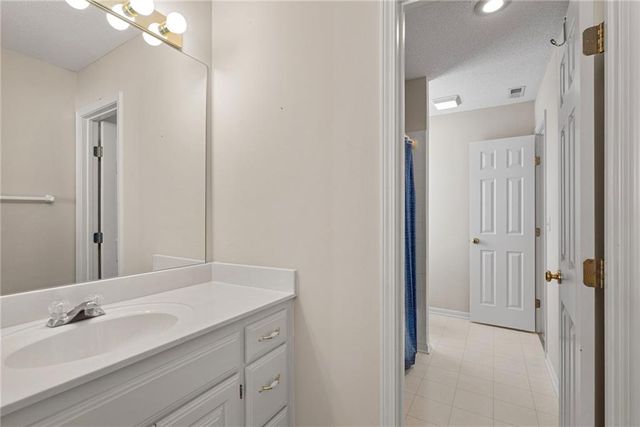 5735 Cottonwood Street, Shawnee, KS 66216