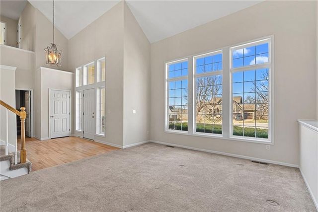 5735 Cottonwood Street, Shawnee, KS 66216