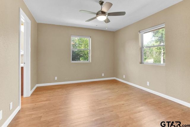 213 Treetop Lane, Hideaway, TX 75771