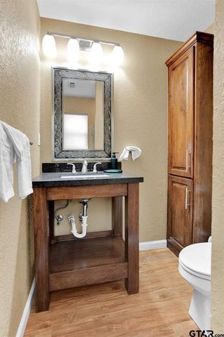 213 Treetop Lane, Hideaway, TX 75771