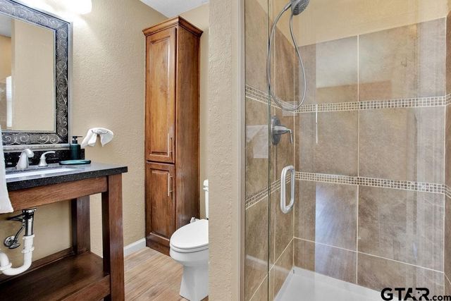 213 Treetop Lane, Hideaway, TX 75771